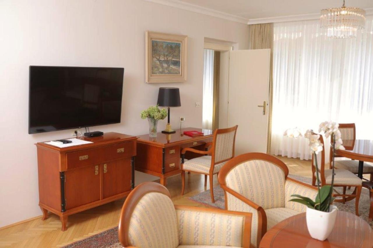 Vila Tartini Strunjan Bagian luar foto